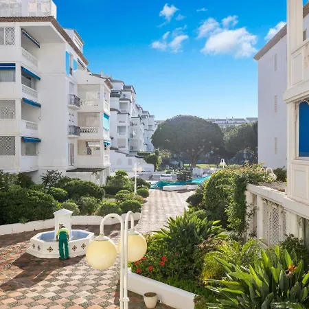 3 En Playas Del Duque Ref C 111 Marbella