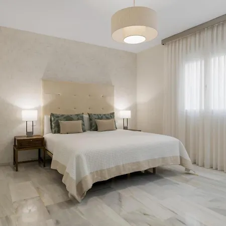 3 En Playas Del Duque Ref C 111 Apartment *