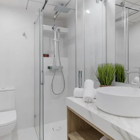 Apartment 3 En Playas Del Duque Ref C 111