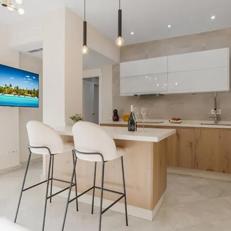 3 En Playas Del Duque Ref C 111 公寓 *