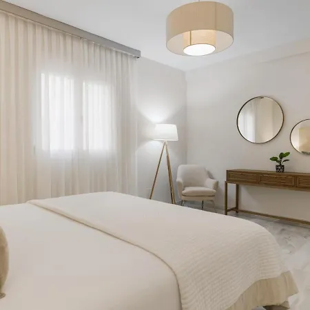 Apartment 3 En Playas Del Duque Ref C 111 *