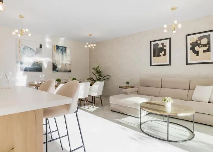 Apartament 3 En Playas Del Duque Ref C 111 *