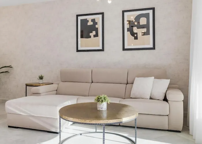 3 En Playas Del Duque Ref C 111 *