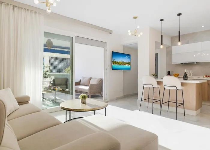 3 En Playas Del Duque Ref C 111 Marbella