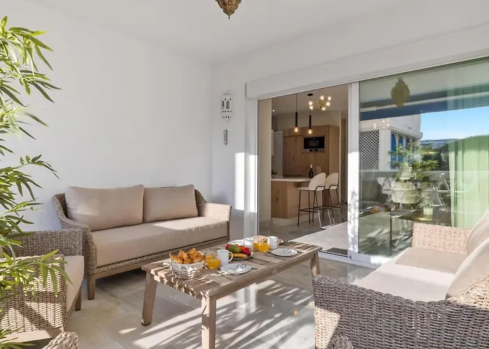 3 En Playas Del Duque Ref C 111 Apartament