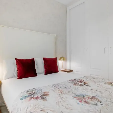 Appartement 3 En Playas Del Duque Ref C 111 *